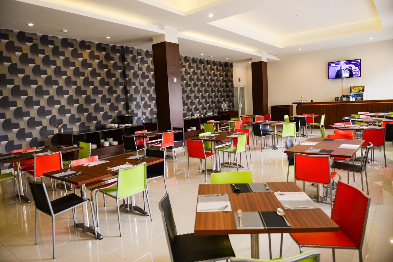 Midtown Xpress Sampit - Kalimantan Tengah Exterior photo